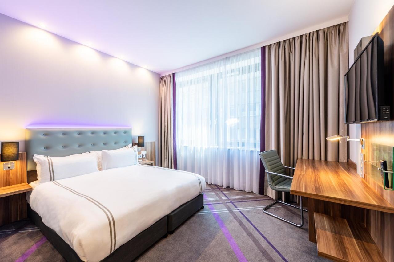 Premier Inn Frankfurt City Centre Франкфурт-на-Майне Экстерьер фото