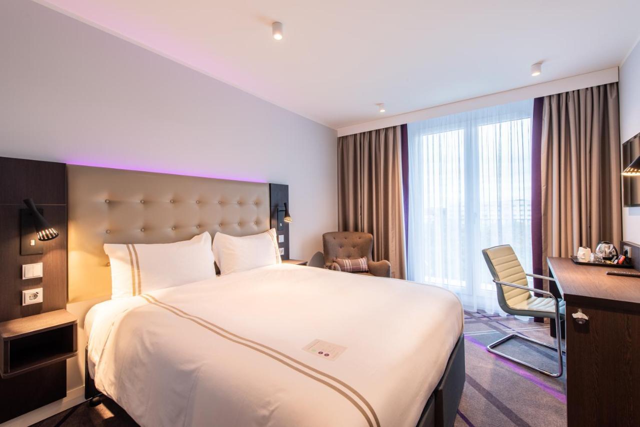 Premier Inn Frankfurt City Centre Франкфурт-на-Майне Экстерьер фото